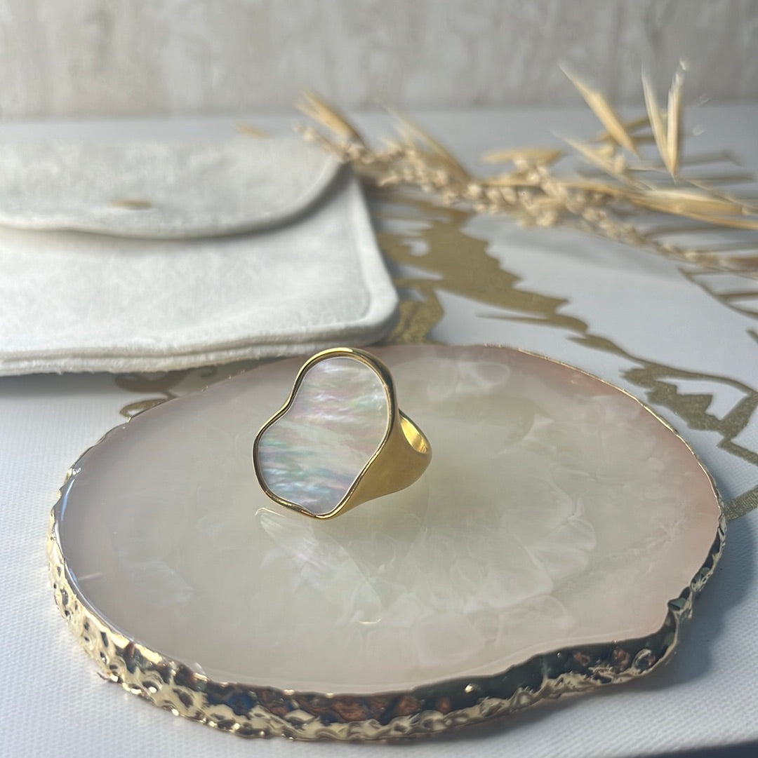 Natural Shell Ring